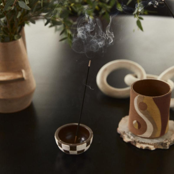 <transcy>Piñon incense sticks</transcy>